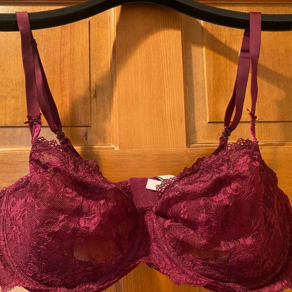 Victoria Secret Lace Bra - Burgundy